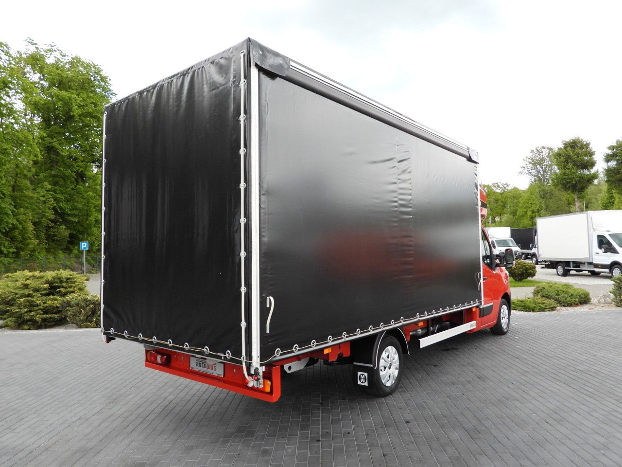 Renault MASTER PRITSCHE PLANE 10 PALETTEN WEBASTO A/C - Planen Transporter: das Bild 3 Renault MASTER PRITSCHE PLANE 10 PALETTEN WEBASTO A/C - Planen Transporter: das Bild 3