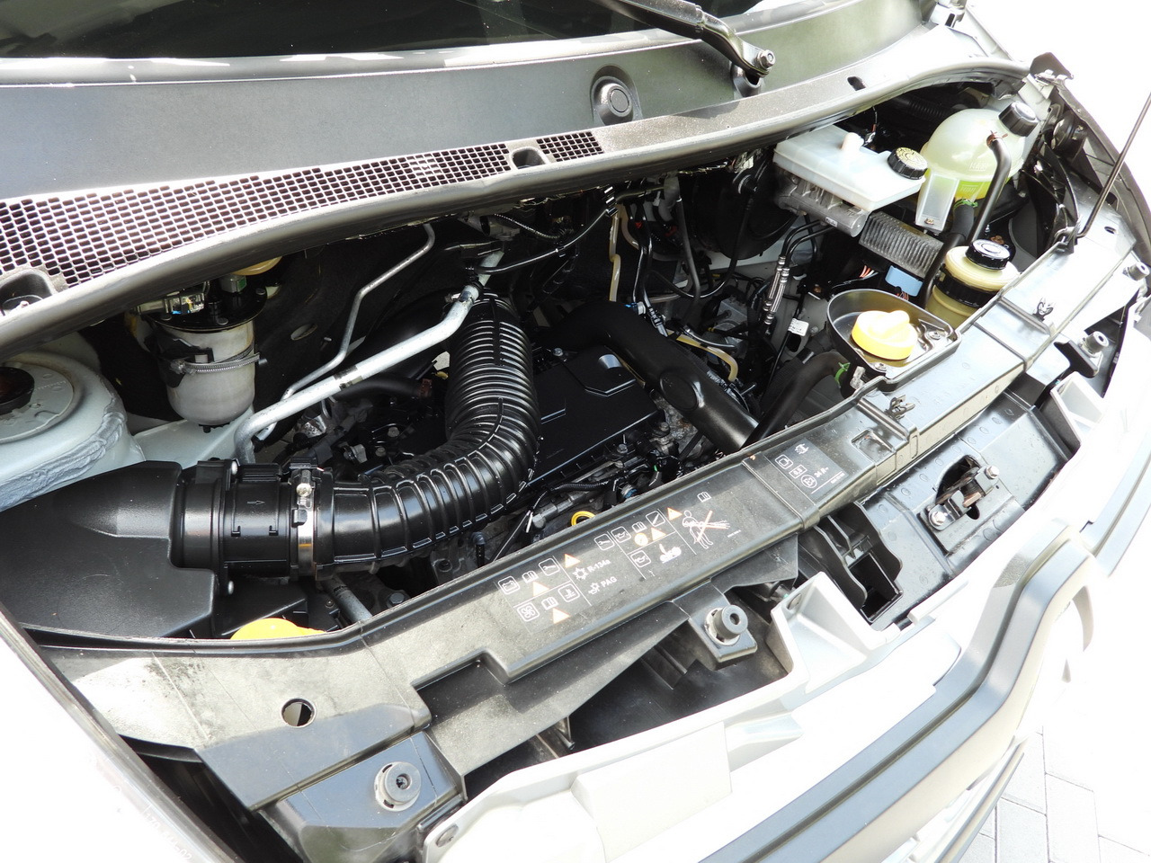 Transporter RENAULT MASTER CRUISE CONTROL AIR CONDITIONING  110HP: das Bild 19