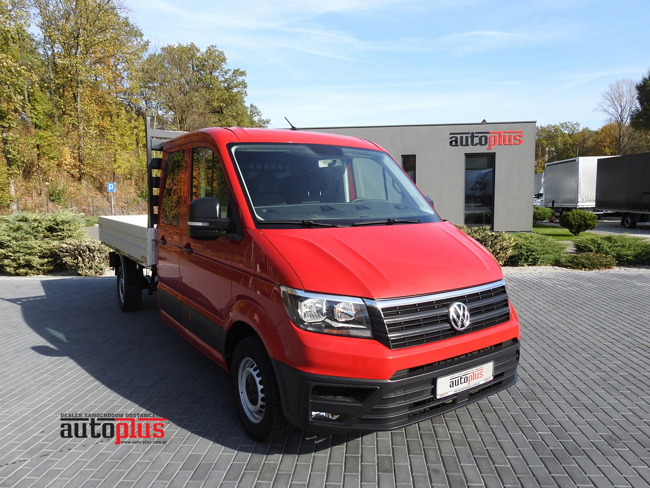 VOLKSWAGEN CRAFTER STAKE BODY DOUBLE CABIN DOKA 7 SEATS AIR CONDITIONING 140HP - Pritsche Transporter: das Bild 1 VOLKSWAGEN CRAFTER STAKE BODY DOUBLE CABIN DOKA 7 SEATS AIR CONDITIONING 140HP - Pritsche Transporter: das Bild 1