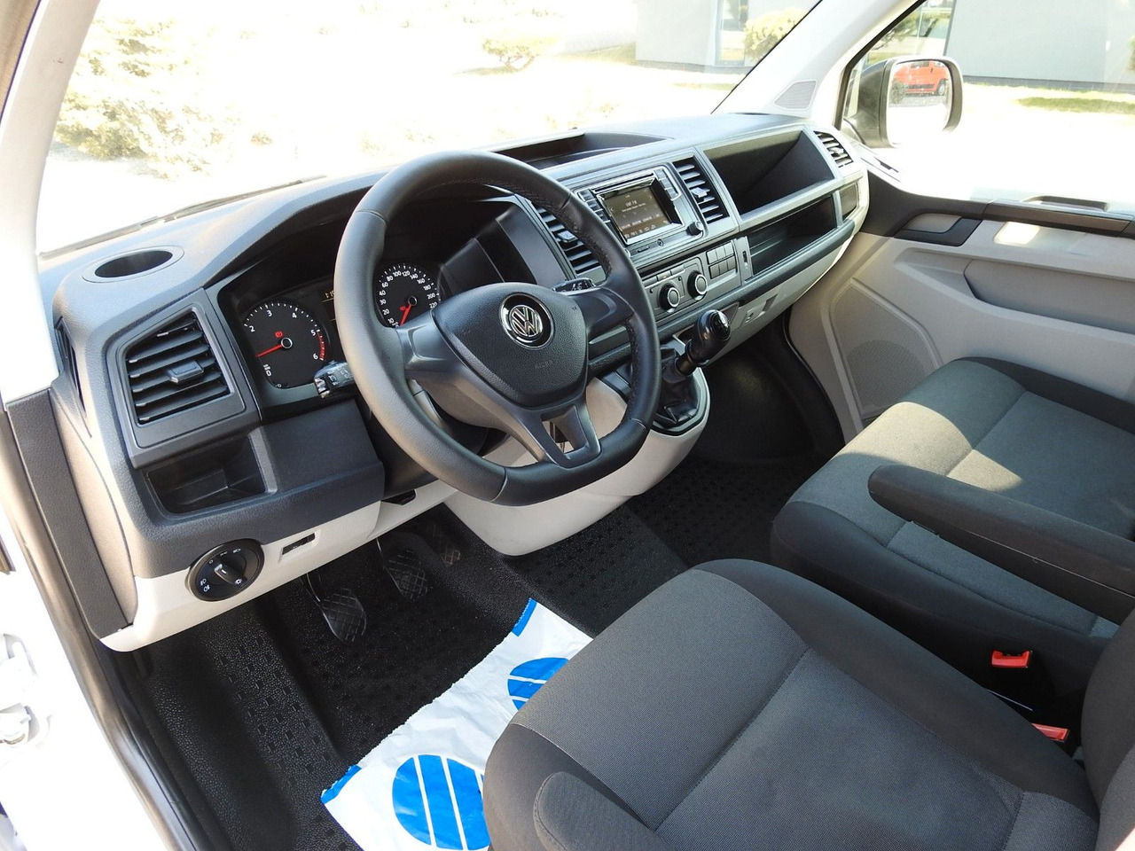 Volkswagen TRANSPORTER T6 KÜHLKASTENWAGEN 0*C TEMPOMAT - Kühltransporter: das Bild 2 Volkswagen TRANSPORTER T6 KÜHLKASTENWAGEN 0*C TEMPOMAT - Kühltransporter: das Bild 2