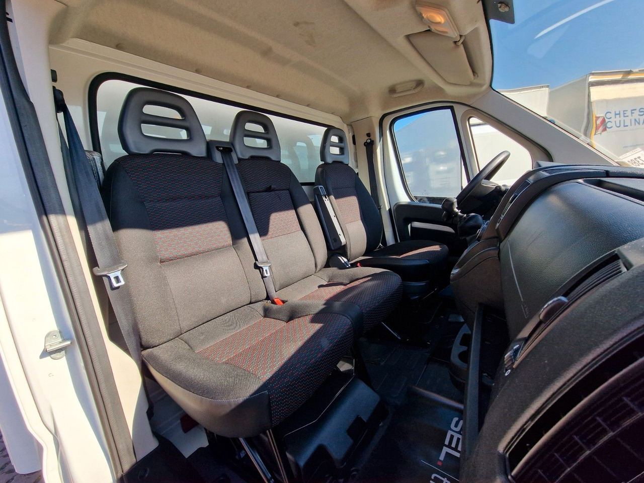 Koffer Transporter Citroën Jumper / Ladebordwand / 3 Sitzen / Klimaanlage: das Bild 20