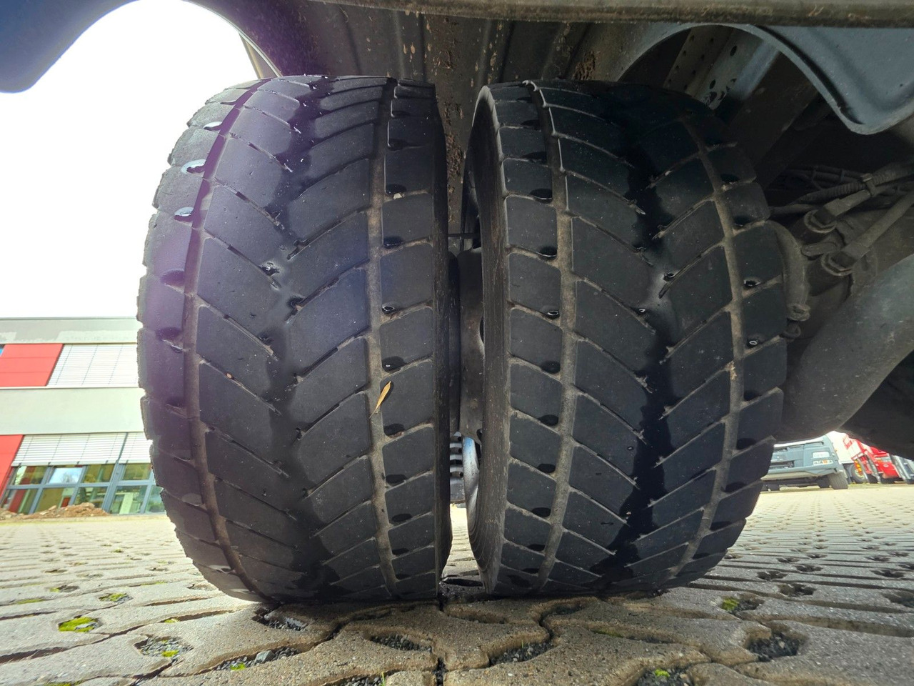 Koffer LKW MAN TGL 12.220 4x2 BL / Ladebordwand: das Bild 49 Koffer LKW MAN TGL 12.220 4x2 BL / Ladebordwand: das Bild 49