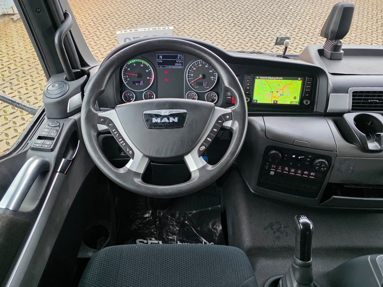 Koffer LKW MAN TGL 12.220 4x2 BL / Ladebordwand: das Bild 34 Koffer LKW MAN TGL 12.220 4x2 BL / Ladebordwand: das Bild 34