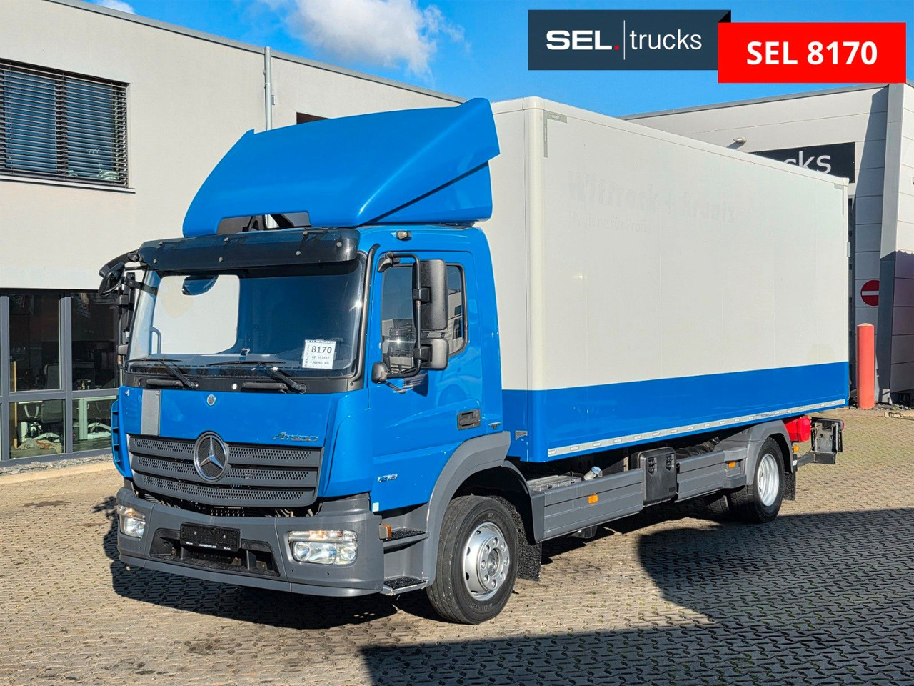 Mercedes-Benz Atego 1218 / Ladebordwand - Koffer LKW: das Bild 1 Mercedes-Benz Atego 1218 / Ladebordwand - Koffer LKW: das Bild 1