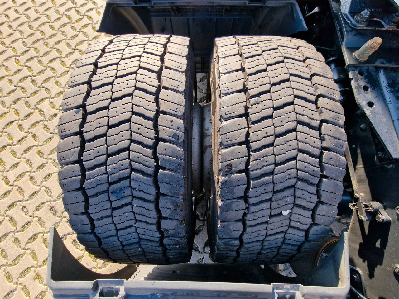 Sattelzugmaschine MAN TGX 18.460 4x2 LLS-U / Retarder / Standklima: das Bild 29
