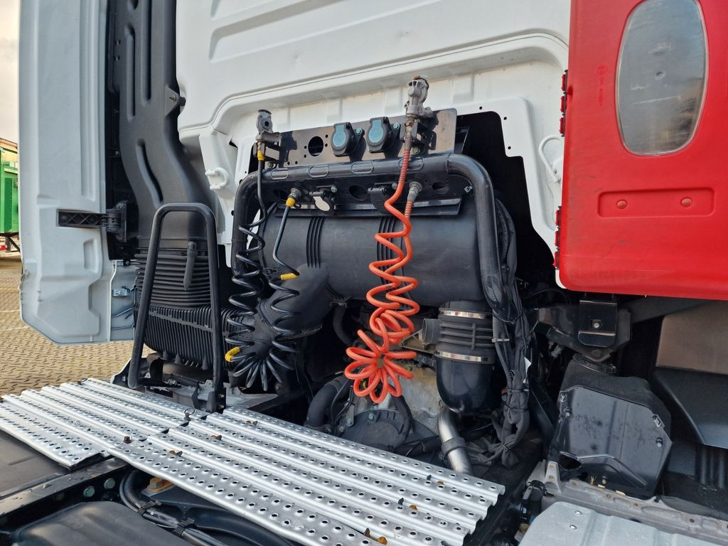 Sattelzugmaschine MAN TGX 18.510 4X2 BL SA / Retarder / Navi: das Bild 11