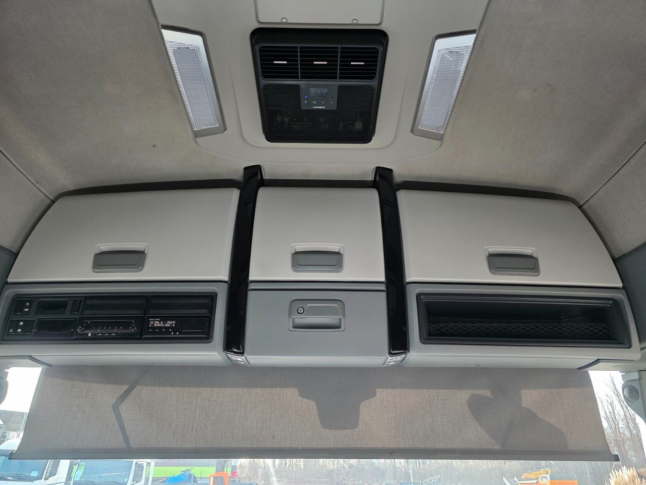 Sattelzugmaschine Renault T520 / Kipphydraulik / Nebenabtrieb: das Bild 33 Sattelzugmaschine Renault T520 / Kipphydraulik / Nebenabtrieb: das Bild 33