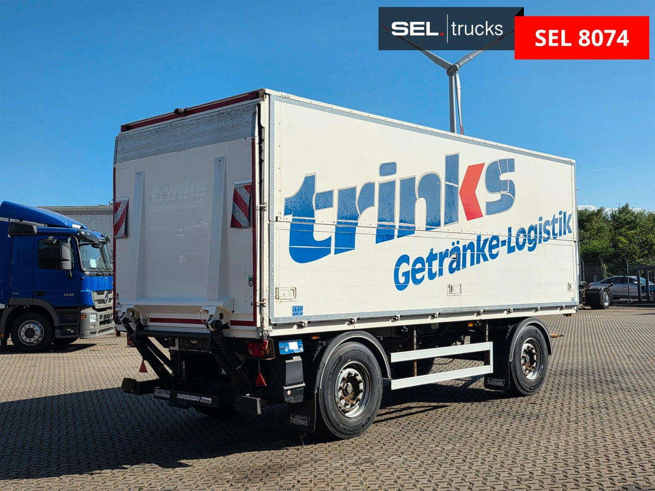 System Trailer PRASL 18 / Ladebordwand - Getränkeaufbau Anhänger: das Bild 5 System Trailer PRASL 18 / Ladebordwand - Getränkeaufbau Anhänger: das Bild 5