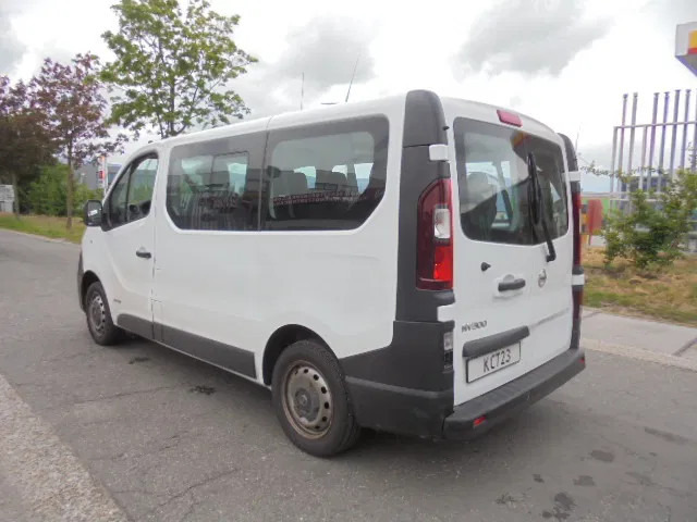 Nissan NV 300 - Bus: das Bild 4 Nissan NV 300 - Bus: das Bild 4