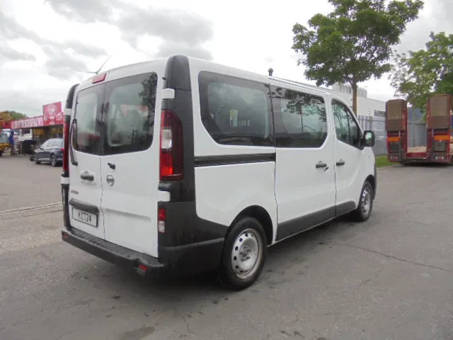 Nissan NV 300 - Bus: das Bild 4 Nissan NV 300 - Bus: das Bild 4