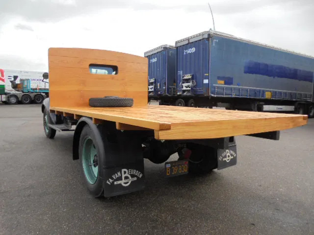 Chevrolet 1 1/2 TON FLATBED - Pritsche LKW: das Bild 5 Chevrolet 1 1/2 TON FLATBED - Pritsche LKW: das Bild 5