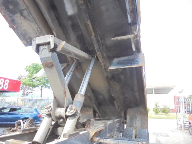 Kipper, Autokran DAF CF 370 8X4 + PALFINGER EPSILON: das Bild 18