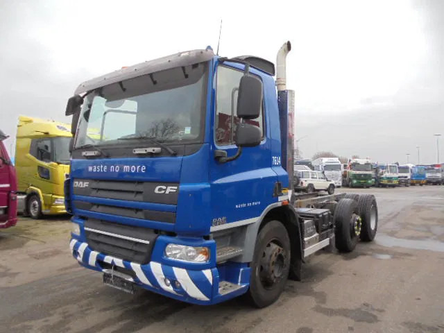 DAF CF 75.250 6X2 - Fahrgestell LKW: das Bild 1 DAF CF 75.250 6X2 - Fahrgestell LKW: das Bild 1
