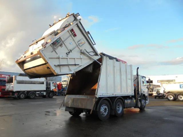 DAF CF 75.250 6x2 - Müllwagen: das Bild 5 DAF CF 75.250 6x2 - Müllwagen: das Bild 5