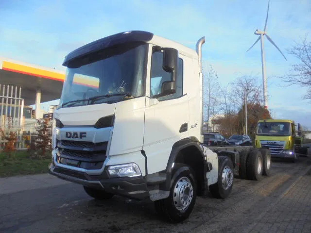 DAF XDC 450 8X4 DEMO UNUSED RHD - Fahrgestell LKW: das Bild 1 DAF XDC 450 8X4 DEMO UNUSED RHD - Fahrgestell LKW: das Bild 1