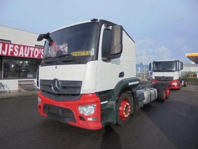 Mercedes-Benz 2340 6X2 NL TRUCK - Autotransporter LKW: das Bild 1 Mercedes-Benz 2340 6X2 NL TRUCK - Autotransporter LKW: das Bild 1
