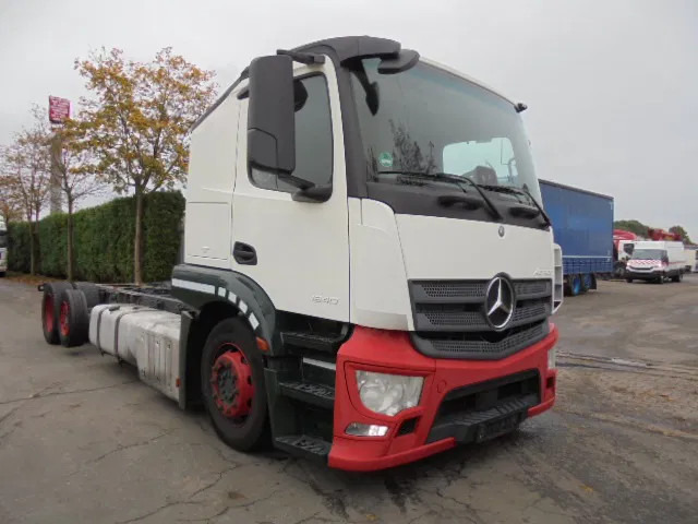 Mercedes-Benz Actros 2340 6X2 EUR 6 - Autotransporter LKW: das Bild 3 Mercedes-Benz Actros 2340 6X2 EUR 6 - Autotransporter LKW: das Bild 3
