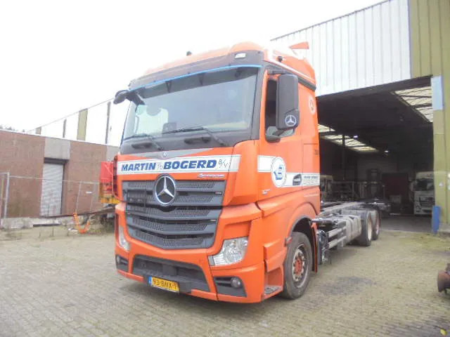 Mercedes-Benz Actros 2542 LS 6X2 ENGINE BROKE - Containerwagen/ Wechselfahrgestell LKW: das Bild 1 Mercedes-Benz Actros 2542 LS 6X2 ENGINE BROKE - Containerwagen/ Wechselfahrgestell LKW: das Bild 1