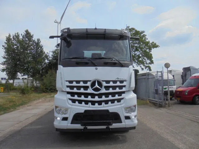Mercedes-Benz Arocs 2545 + RETARDER 6X2 NEW /DEMO - Autokran: das Bild 4 Mercedes-Benz Arocs 2545 + RETARDER 6X2 NEW /DEMO - Autokran: das Bild 4