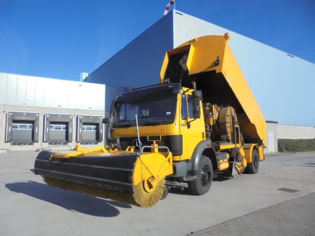 Mercedes-Benz SK 1920 NL TRUCK - Kehrmaschine: das Bild 1 Mercedes-Benz SK 1920 NL TRUCK - Kehrmaschine: das Bild 1