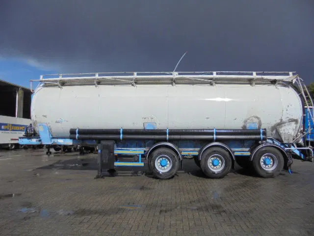 SPITZER BP SK 50 - Tankauflieger: das Bild 2 SPITZER BP SK 50 - Tankauflieger: das Bild 2