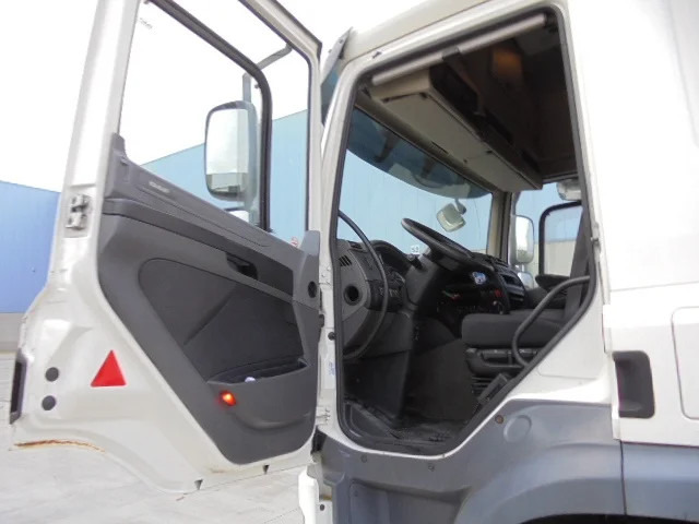 Sattelzugmaschine DAF CF 400 CF85-400: das Bild 7