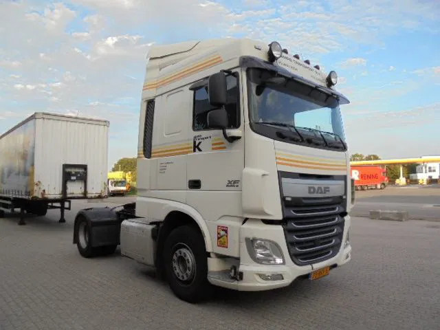 DAF XF 440 - Sattelzugmaschine: das Bild 3 DAF XF 440 - Sattelzugmaschine: das Bild 3