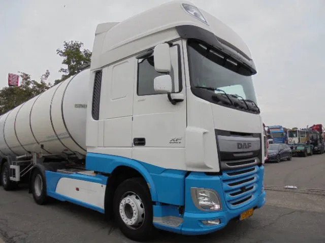 DAF XF 440 SUPER SPACE CAB NL TRUCK - Sattelzugmaschine: das Bild 2 DAF XF 440 SUPER SPACE CAB NL TRUCK - Sattelzugmaschine: das Bild 2