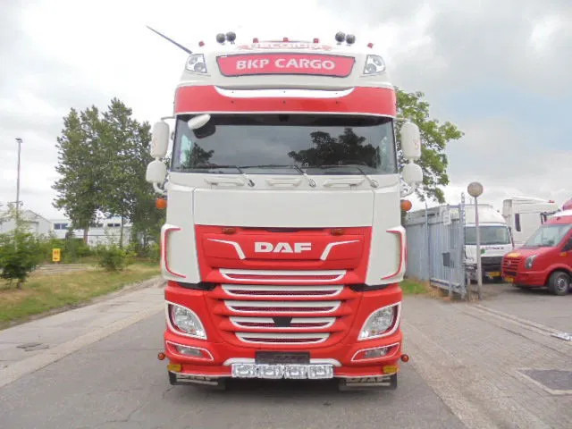 DAF XF 530 SSC INTARDER - Sattelzugmaschine: das Bild 2 DAF XF 530 SSC INTARDER - Sattelzugmaschine: das Bild 2