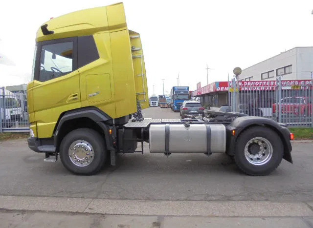 DAF XFC 530 FT DEMO KIEPHYDROLIEK MET FABRIEKS GARANTIE NL TRUCK - Sattelzugmaschine: das Bild 2 DAF XFC 530 FT DEMO KIEPHYDROLIEK MET FABRIEKS GARANTIE NL TRUCK - Sattelzugmaschine: das Bild 2