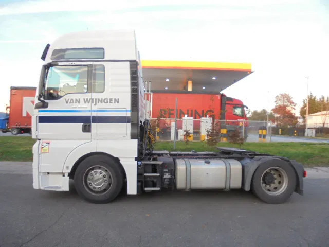 MAN TGX 18.500 XXL SMART TACHO 16X IN STOCK - Sattelzugmaschine: das Bild 4 MAN TGX 18.500 XXL SMART TACHO 16X IN STOCK - Sattelzugmaschine: das Bild 4