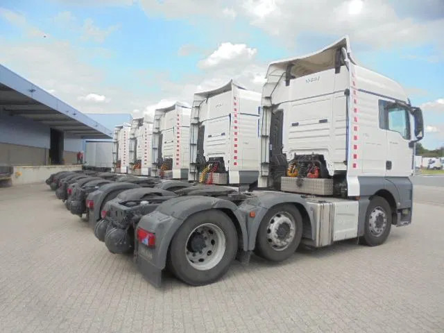 MAN TGX 26-420 XL 6x2 NEW EXPORT PRICES - Sattelzugmaschine: das Bild 4 MAN TGX 26-420 XL 6x2 NEW EXPORT PRICES - Sattelzugmaschine: das Bild 4