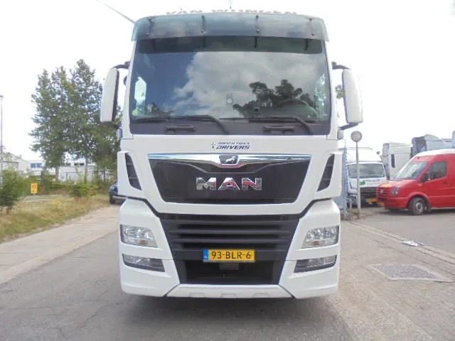 MAN TGX 26.500 XXL TUV APK 03-26 NL TRUCK 16X IN STOCK - Sattelzugmaschine: das Bild 4 MAN TGX 26.500 XXL TUV APK 03-26 NL TRUCK 16X IN STOCK - Sattelzugmaschine: das Bild 4