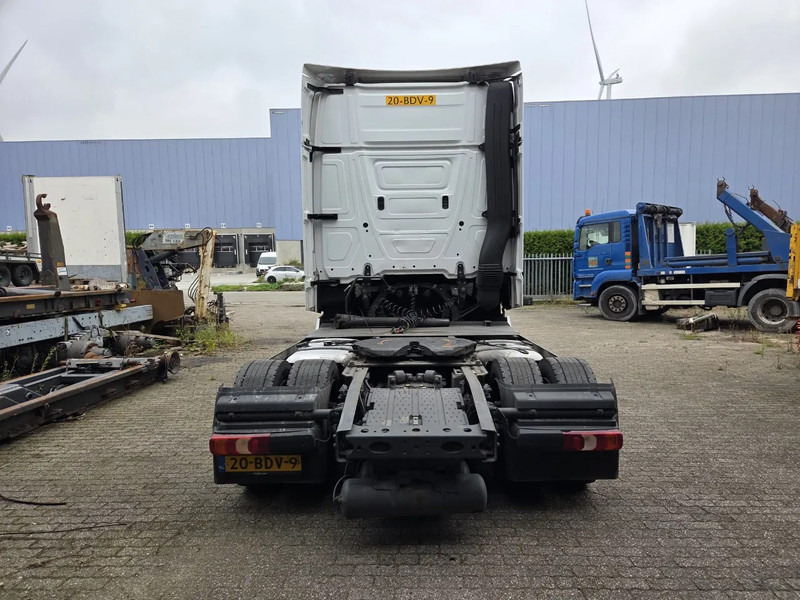 Mercedes-Benz Actros 1842 LS CABINE SCHADE NL TRUCK - Sattelzugmaschine: das Bild 5 Mercedes-Benz Actros 1842 LS CABINE SCHADE NL TRUCK - Sattelzugmaschine: das Bild 5