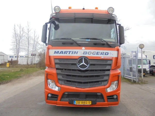 Mercedes-Benz Actros 1842 LS NL TRUCK - Sattelzugmaschine: das Bild 2 Mercedes-Benz Actros 1842 LS NL TRUCK - Sattelzugmaschine: das Bild 2