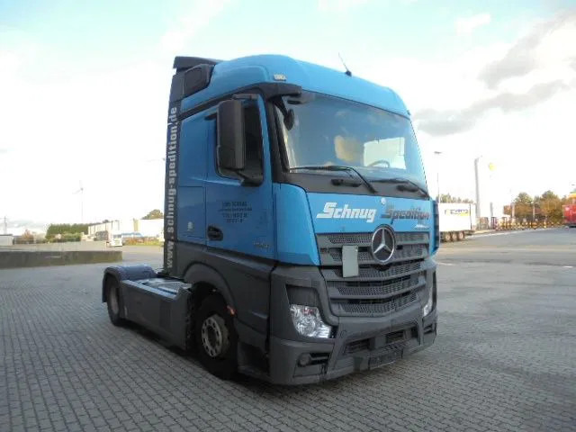 Mercedes-Benz Actros 1845 LS VOITH - Sattelzugmaschine: das Bild 3 Mercedes-Benz Actros 1845 LS VOITH - Sattelzugmaschine: das Bild 3