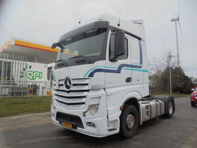 Mercedes-Benz Actros 1943 LS - Sattelzugmaschine: das Bild 1 Mercedes-Benz Actros 1943 LS - Sattelzugmaschine: das Bild 1