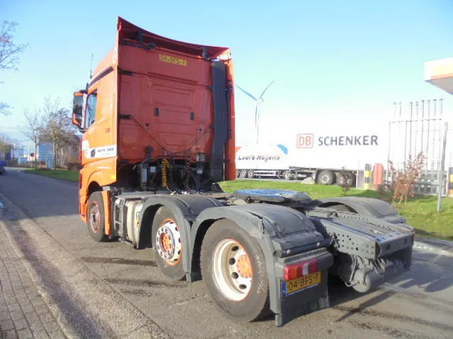 Sattelzugmaschine Mercedes-Benz Actros 2645 EUR6 6X2: das Bild 7