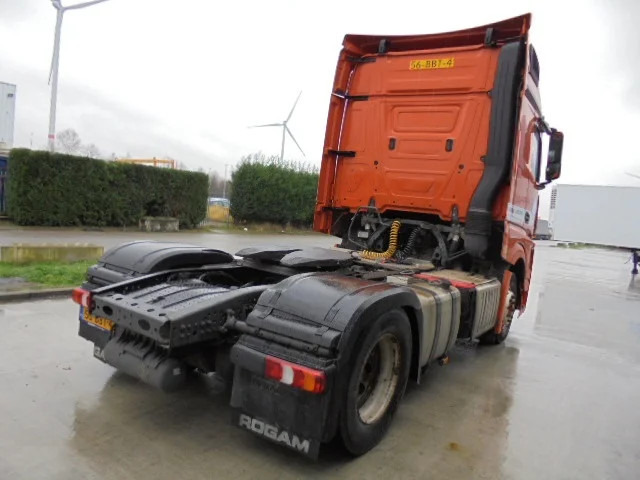 Mercedes-Benz Actros - Sattelzugmaschine: das Bild 5 Mercedes-Benz Actros - Sattelzugmaschine: das Bild 5
