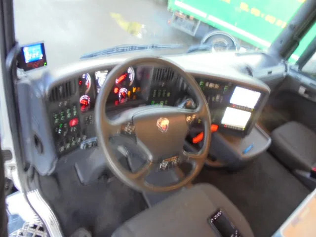 Abrollkipper Scania G450 8X2 TRIPLE RETARDER NL KENTEKEN: das Bild 10