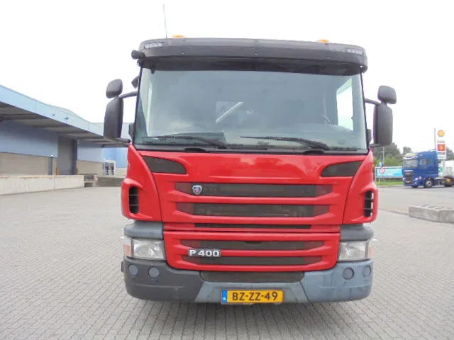 Scania P400 6X2 - Abrollkipper, Autokran: das Bild 5 Scania P400 6X2 - Abrollkipper, Autokran: das Bild 5