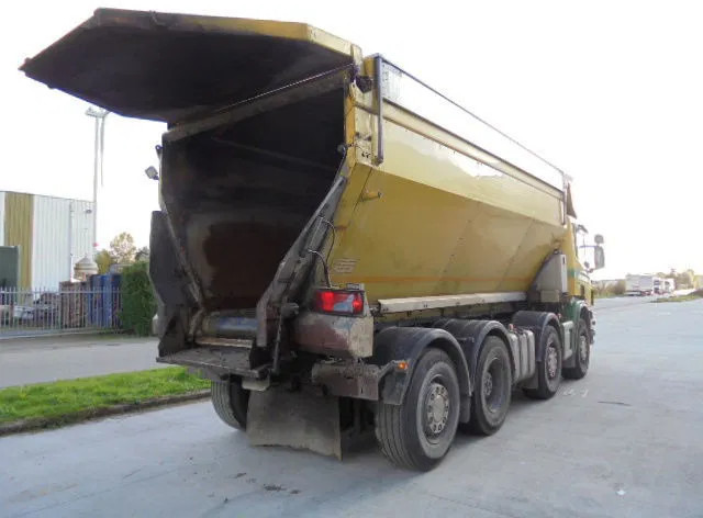 Scania P400 8X2 ASFALT - Kipper: das Bild 4 Scania P400 8X2 ASFALT - Kipper: das Bild 4