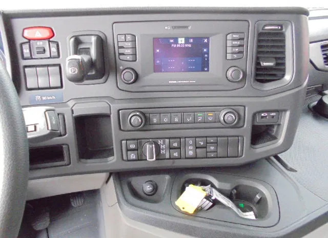 Kipper, Zustand - NEU Scania P450 XT 4X4 NEW-DEMO: das Bild 20