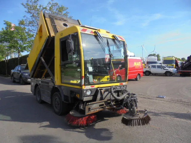 Schmidt CLEANGO 500 NL MACHINE - Kehrsaugmaschine: das Bild 3 Schmidt CLEANGO 500 NL MACHINE - Kehrsaugmaschine: das Bild 3