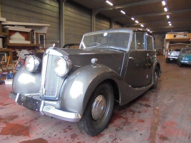 Triumph Roadster 1800 SALOON - PKW: das Bild 2 Triumph Roadster 1800 SALOON - PKW: das Bild 2