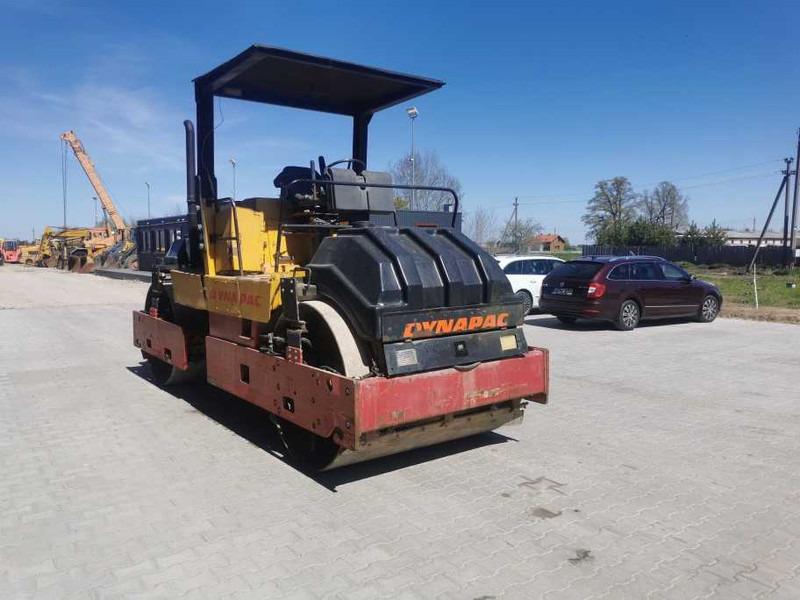 Dynapac CC 421 - Walzen: das Bild 3 Dynapac CC 421 - Walzen: das Bild 3