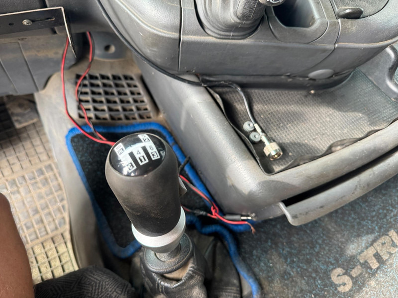 Scania 114 L 380 - Sattelzugmaschine: das Bild 5 Scania 114 L 380 - Sattelzugmaschine: das Bild 5