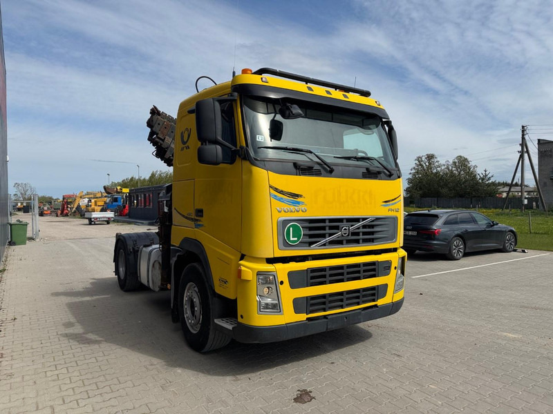 Volvo FH 12 +Hiab 220-5 + Remote control - Sattelzugmaschine: das Bild 3 Volvo FH 12 +Hiab 220-5 + Remote control - Sattelzugmaschine: das Bild 3