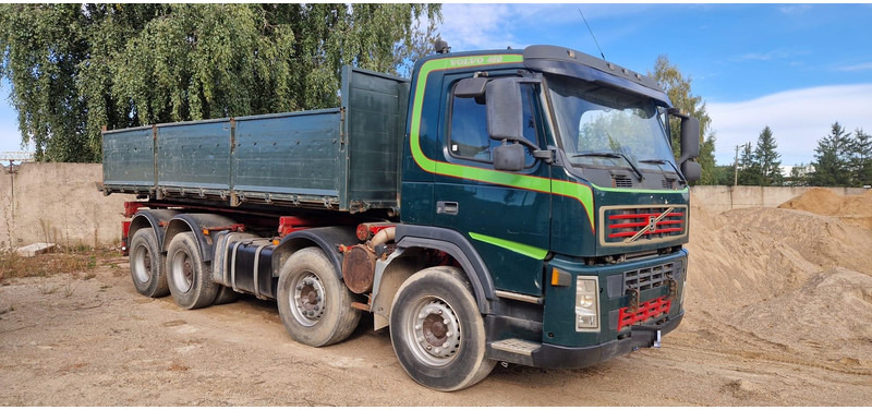 Volvo FM 12 - Seil Abrollkipper: das Bild 2 Volvo FM 12 - Seil Abrollkipper: das Bild 2