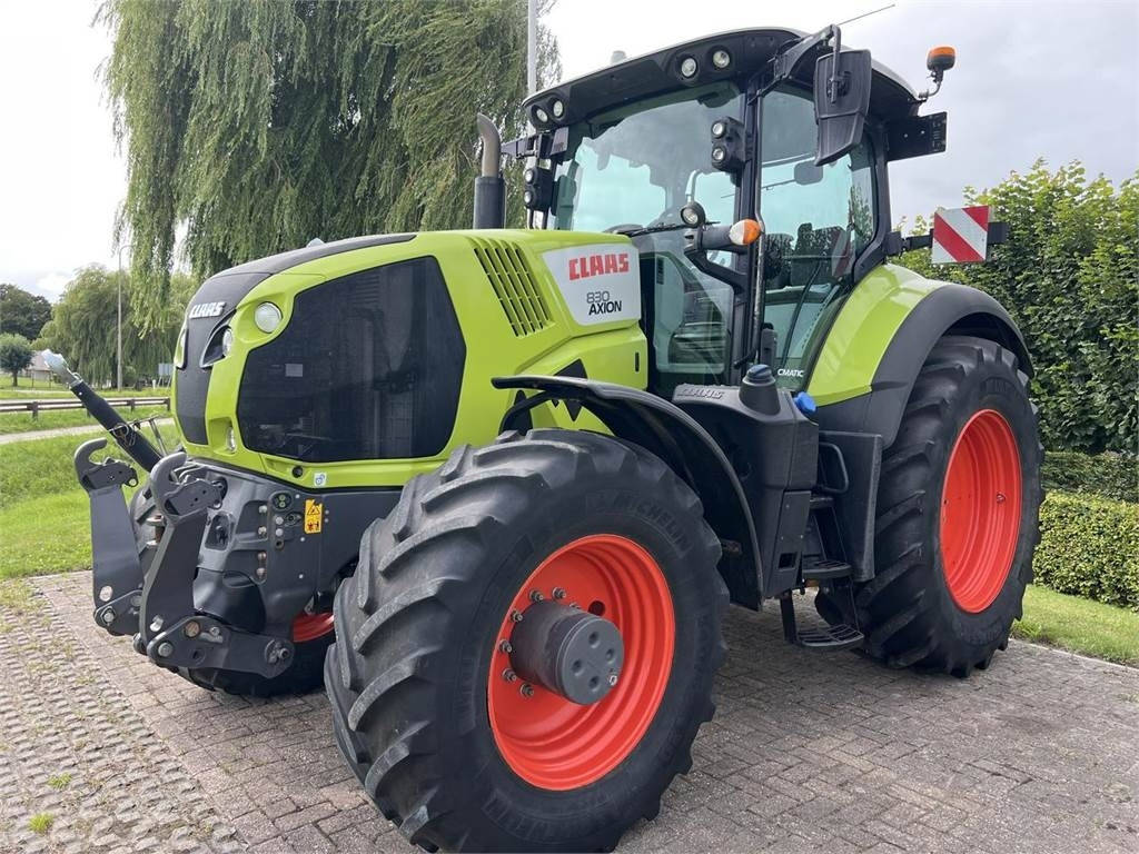 Claas Axion 830 - Traktor: das Bild 2 Claas Axion 830 - Traktor: das Bild 2